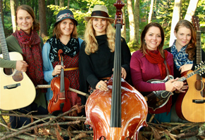 Della Mae